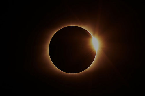 Eclipse Officiel Bannière_edited.jpg