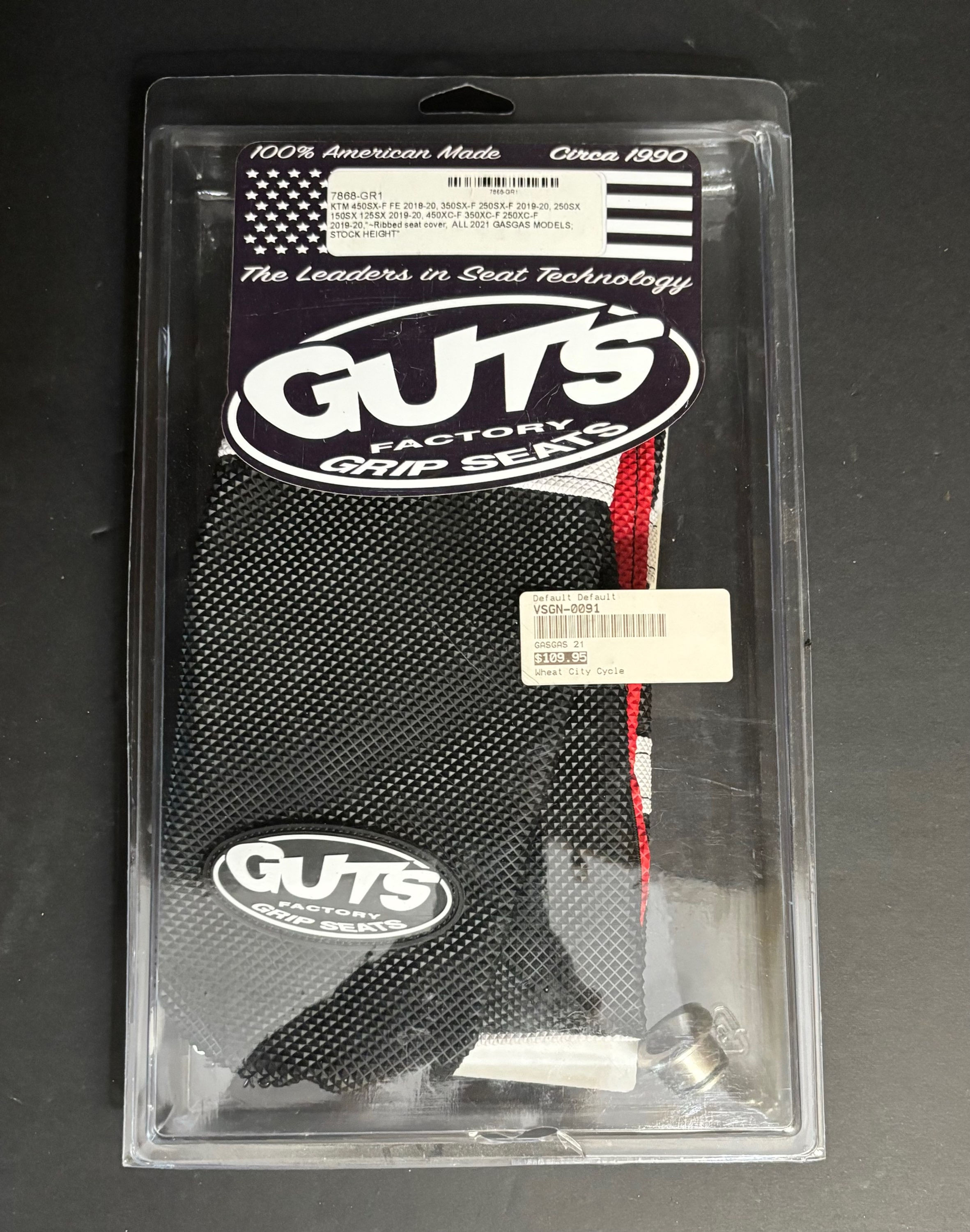 GUTS Racing Ribbed Seat Cover