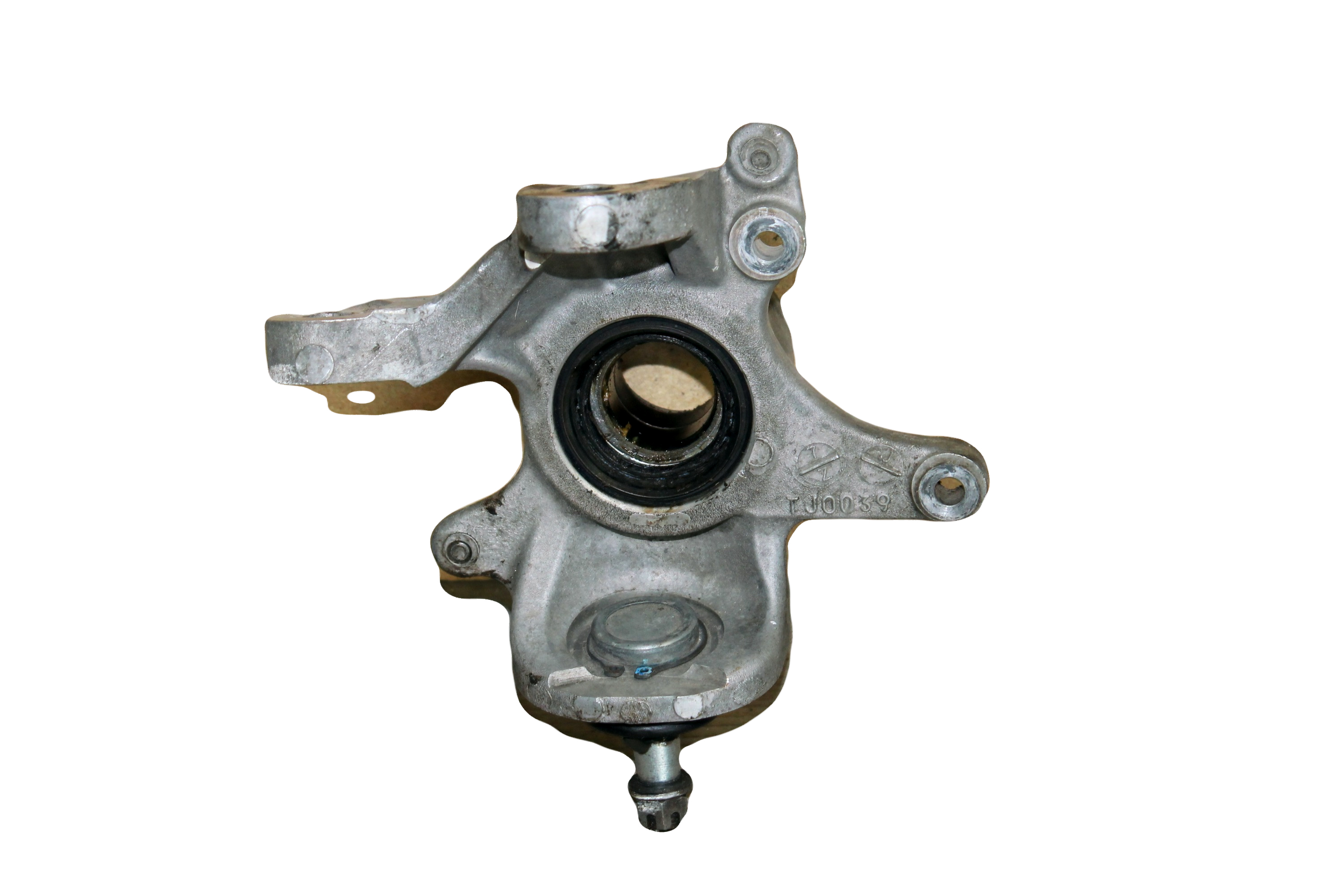 Knuckle Front Left - Suzuki King Quad