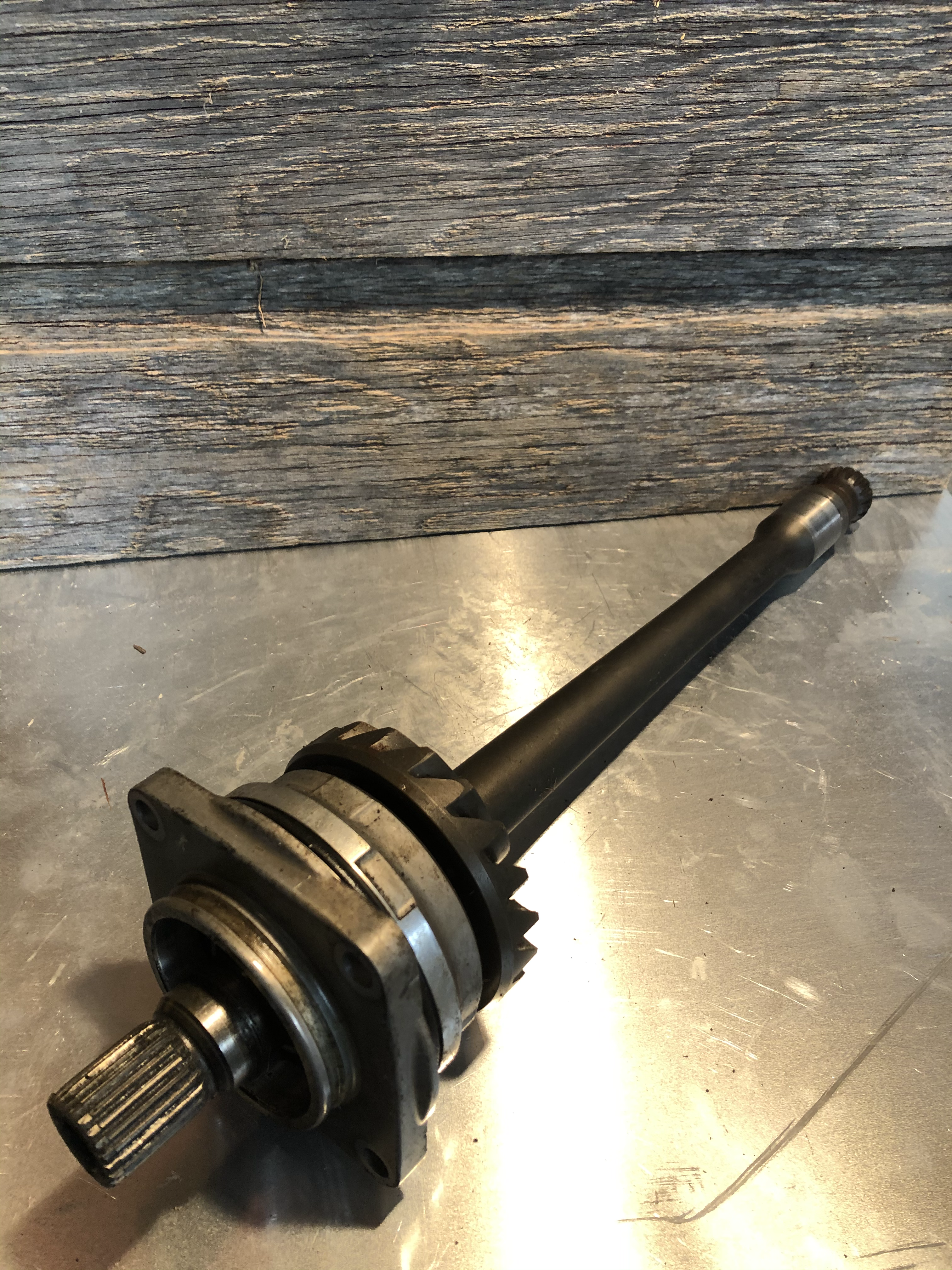 Output Shaft Assy. 20T - Brute Force 750