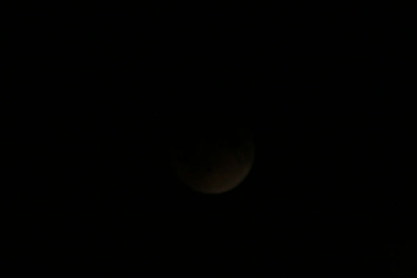 Total Lunar Eclipse 4-15-2014.jpg
