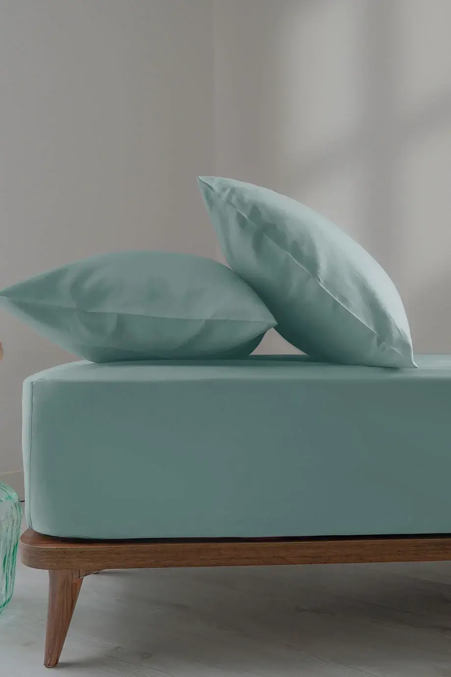 Thumbnail: Monochrome Cotton Sateen Fitted Bedsheets