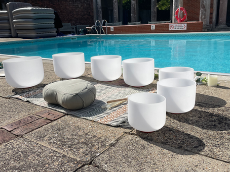 Floating into Stillness: A Beautiful Evening of Sound, Water and Essential Oils