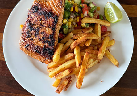 Spiced Salmon with Sweetcornorn, Avocado & Pepper Salsa Salad