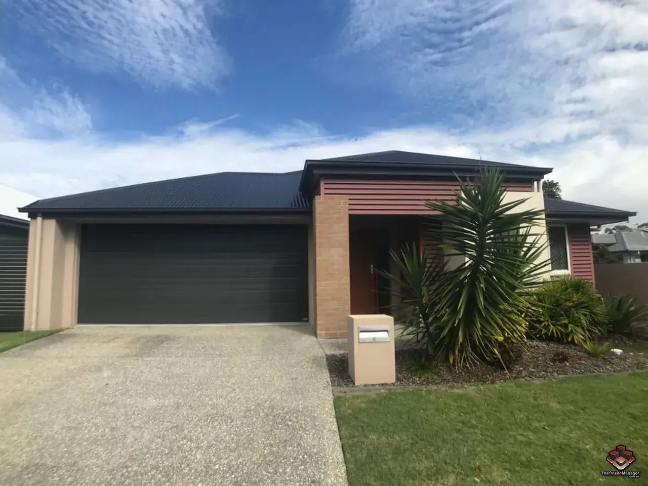 5 Leeside Place,Hope Island 4212