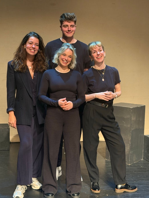 OPEN REPETITIE MUSICALTHRILLER SCHIJNWERPERS GEEFT VEELBELOVENDE EERSTE INKIJK