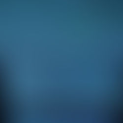 Cyberveiligheid in steden en gemeenten is niet alleen een IT-verhaal, maar een kwestie van publieke veiligheid. Vandaag draaien steden en gemeenten bijna volledig op digitale systemen. Alles is met elkaar verbonden, waardoor lokale besturen een aantrekkelijk doelwit vormen voor cybercriminelen. De gevolgen van zo'n hack zijn moeilijk te overzien. Identiteitsgegevens kunnen op straat belanden, burgers kunnen plots geen documenten meer aanvragen en zelfs kritieke stadsdiensten kunnen worden geblokkeerd. 