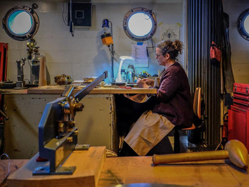 Zilversmid uit Lier maakt awards Gouden Jefkes