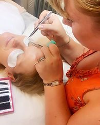 refresher coursebicker donington teaching training brows tint lashes brows shape tint extensions qualify