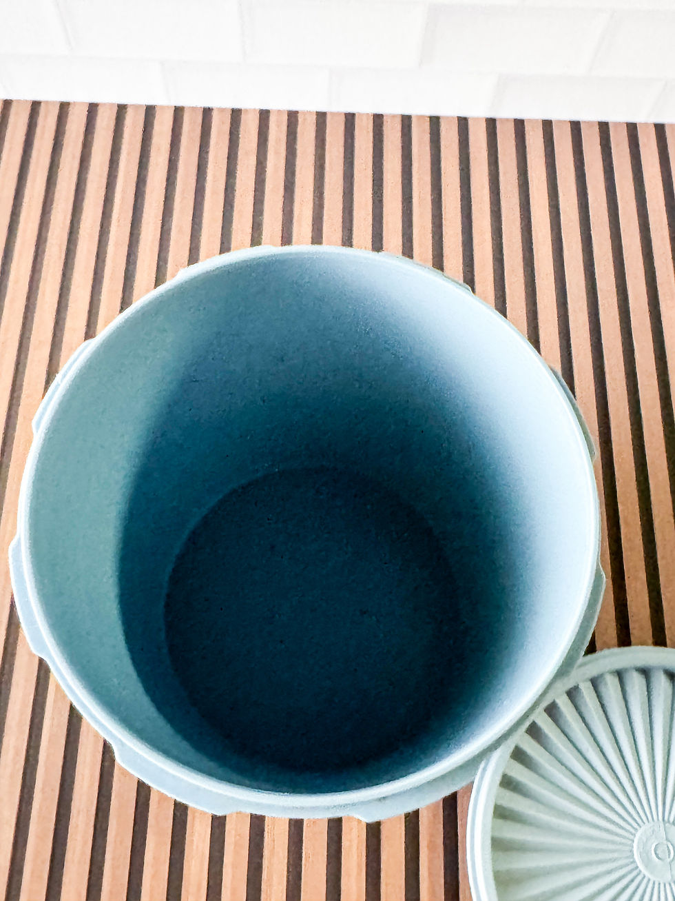 Thumbnail: Large country blue Tupperware canister READ