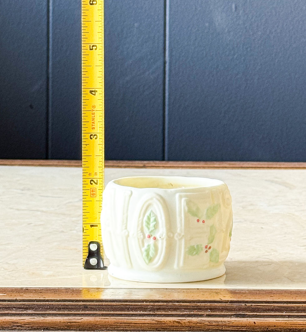 Thumbnail: Porcelain Christmas tea light holder