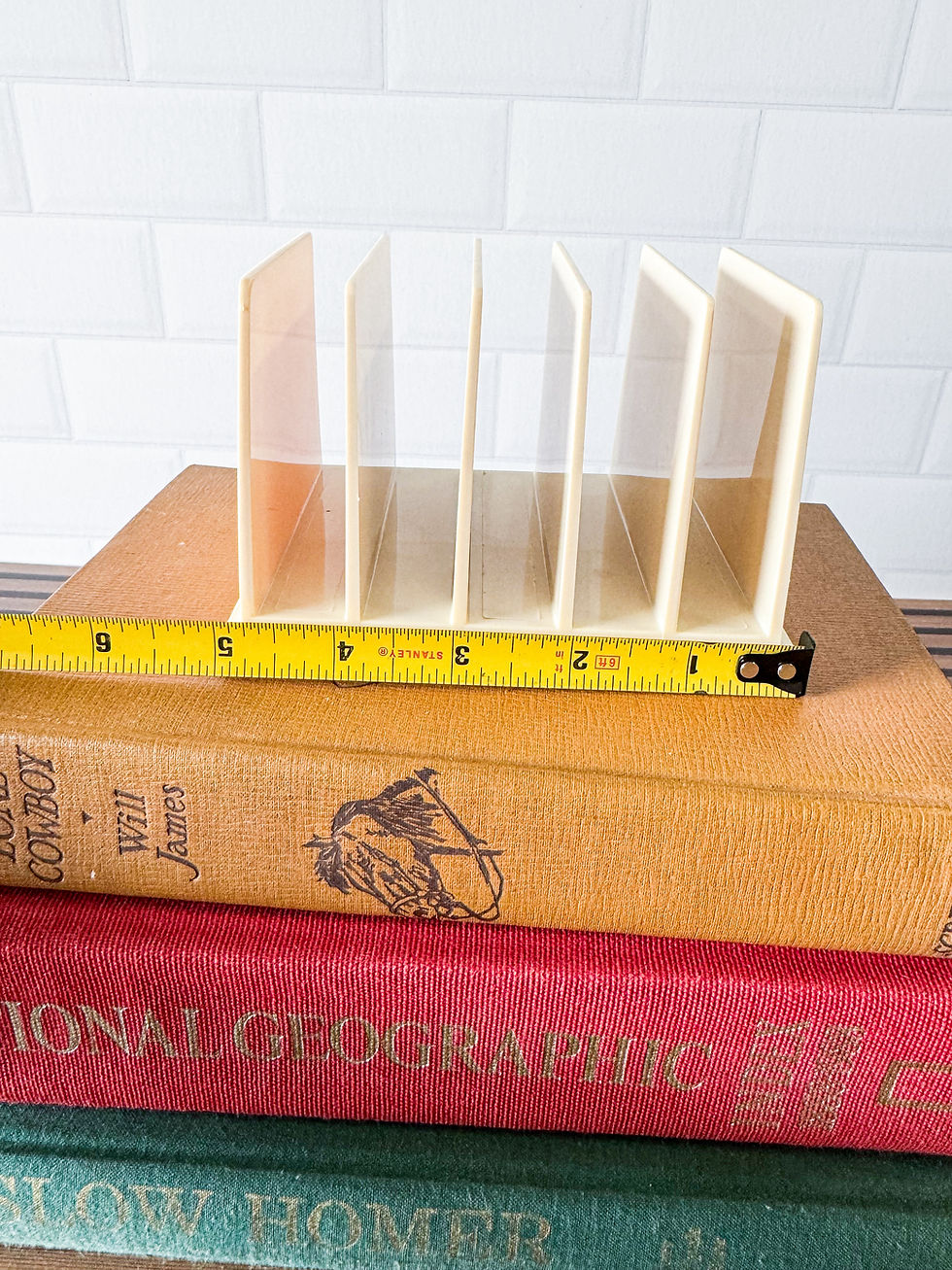 Thumbnail: Vintage Roger’s plastic letter holder