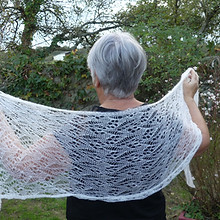 Echarpe dentelle écru.jpg