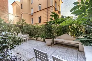 Via Del Babuino terrazza.webp