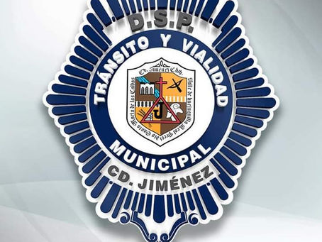 VehÃculo omite alto en calle Presidentes y deja daños cuantiosos