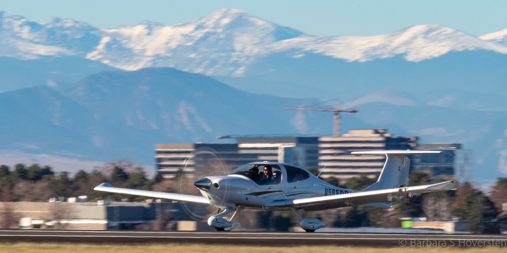 Diamond DA-40 on takeoff
