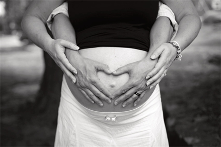 Lowering stress for mom and baby through chiropractic care