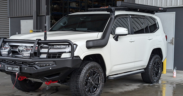 ARB 300 series landcruiser detailing