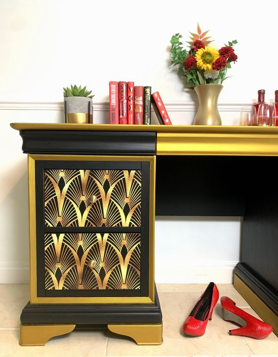 Bold Desk Accessories