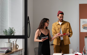 Interior Designer vs. Decorator Chevy Chase: Which One Do You Need?