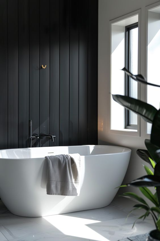 Black Bathroom Decor