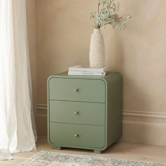 Mint Green Color and Paint Ideas For Your Bedroom