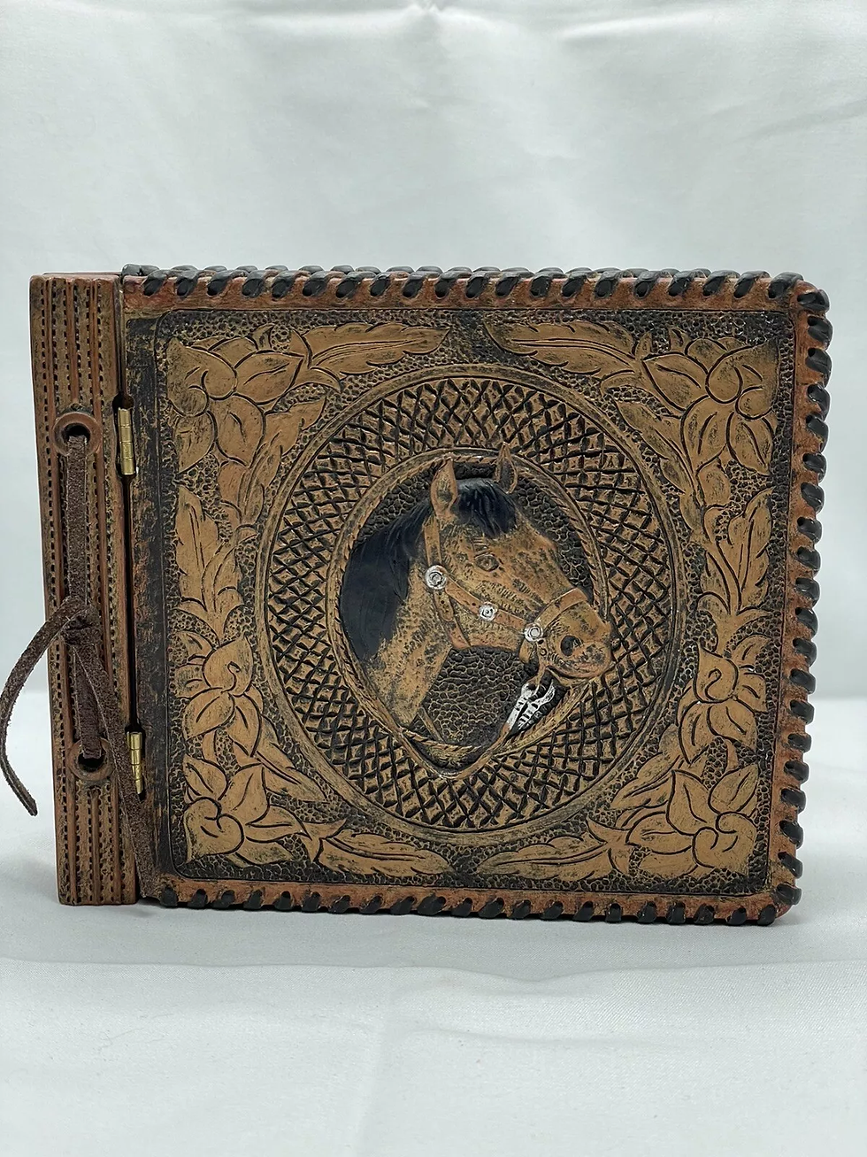 Western Books and Memorabilia Western Bedroom Ideas