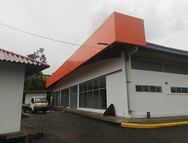 Fachada Mercado de Las Trancas