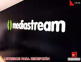 Letrero para recepción confeccionado en material de PVC