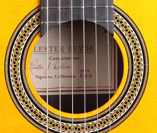 Thumbnail: Lester Devoe 2012 - Negra
