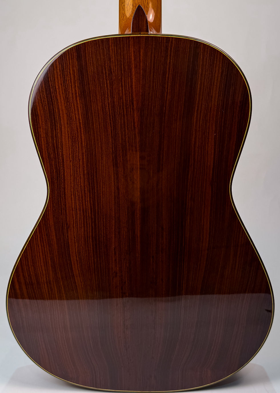 Thumbnail: Andres D. Marvi 2023 - Negra