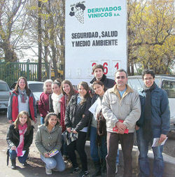 292667_10200980855785602_326665569_n