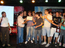 Recibiendo el diploma