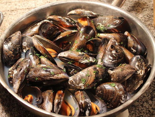Quel vin boire avec… des moules marinières ?