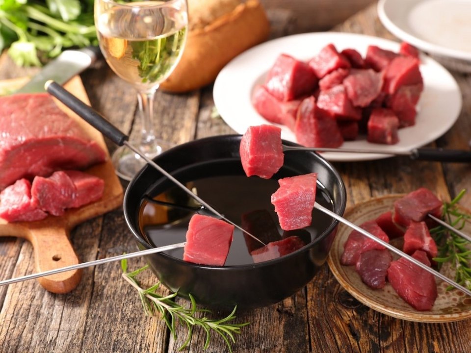 Accord mets et vins avec une fondue bourguignonne