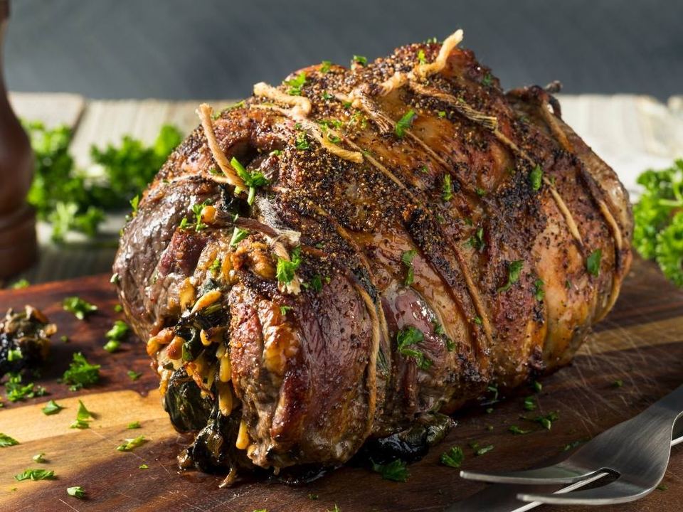 Accord mets et vins avec un agneau de sept heures