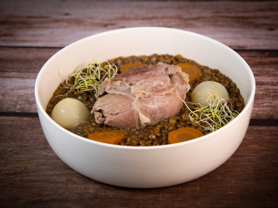 Accord mets et vins avec un petit salé aux lentilles