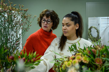 Floristik-Workshops in Egg ZH: Kreative Auszeit in Kleingruppen mit saisonalen Materialien, Inspiration und Apéro. Entdecke deine Gestaltungsfreude!