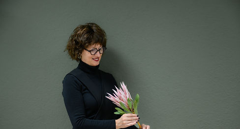 Floristik-Workshops in Egg/ZH: Kreative Auszeit in Kleingruppen mit saisonalen Materialien, Inspiration und Apéro. Entdecke deine Gestaltungsfreude!