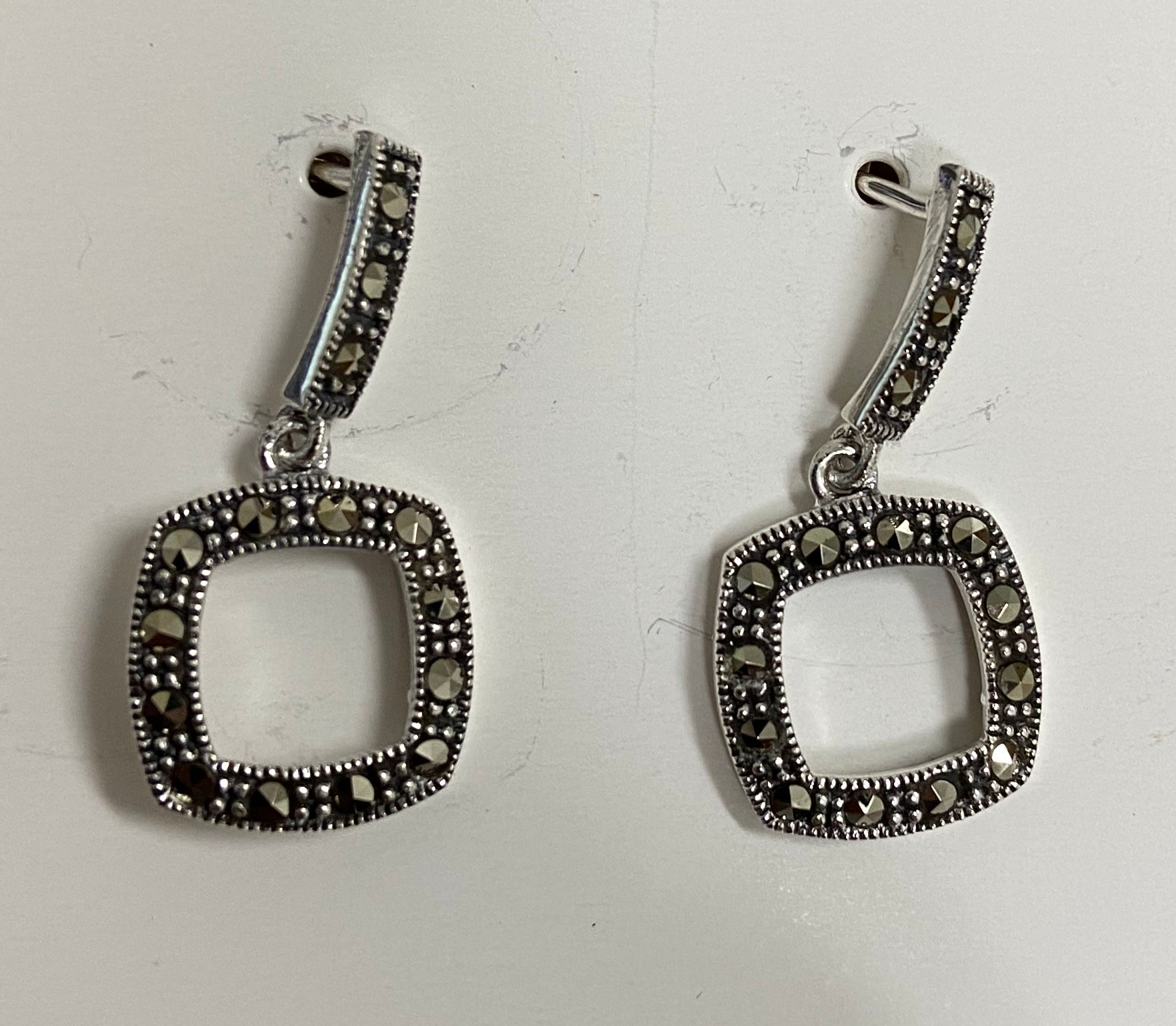 ARETES MARQUESITA BXX CXRX