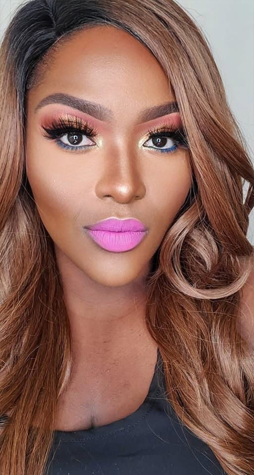 Thumbnail: She Crowned  With Beauty Royal Palette 