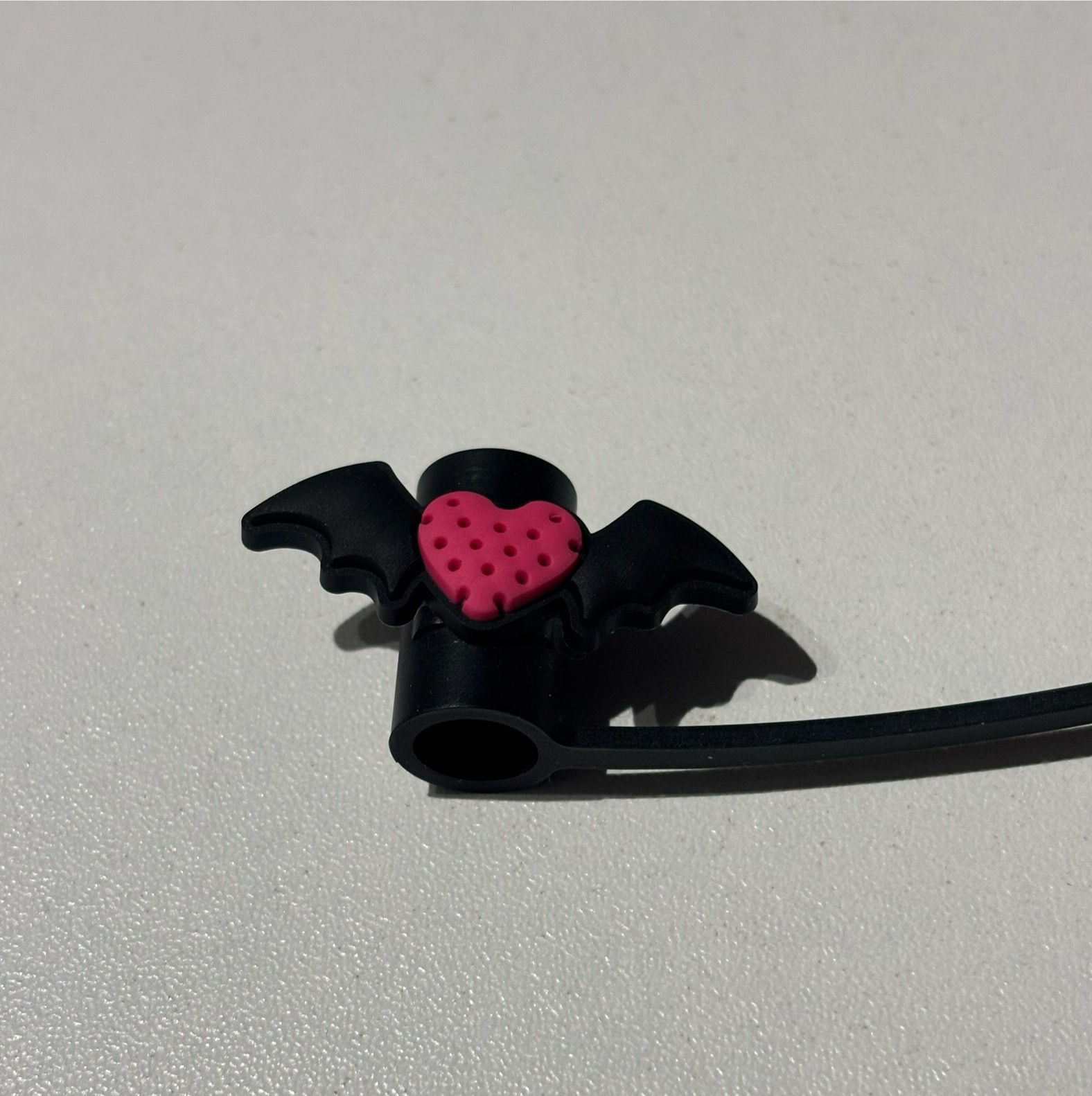 Straw topper - bat & heart