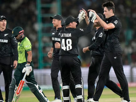 New Zealand beat Pakistan by 60 runs to win tournament opener in Karachi