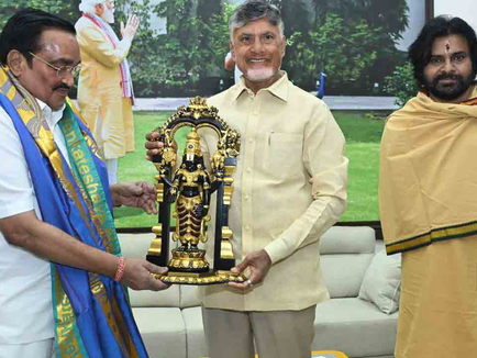Chandrababu Naidu, Pawan meet Union Minister C.R. Patil
