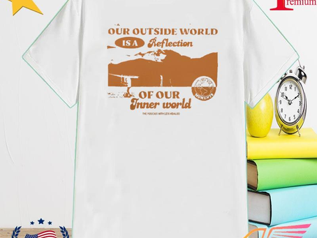 Premium moments Podcast Merch Reflection Shirt