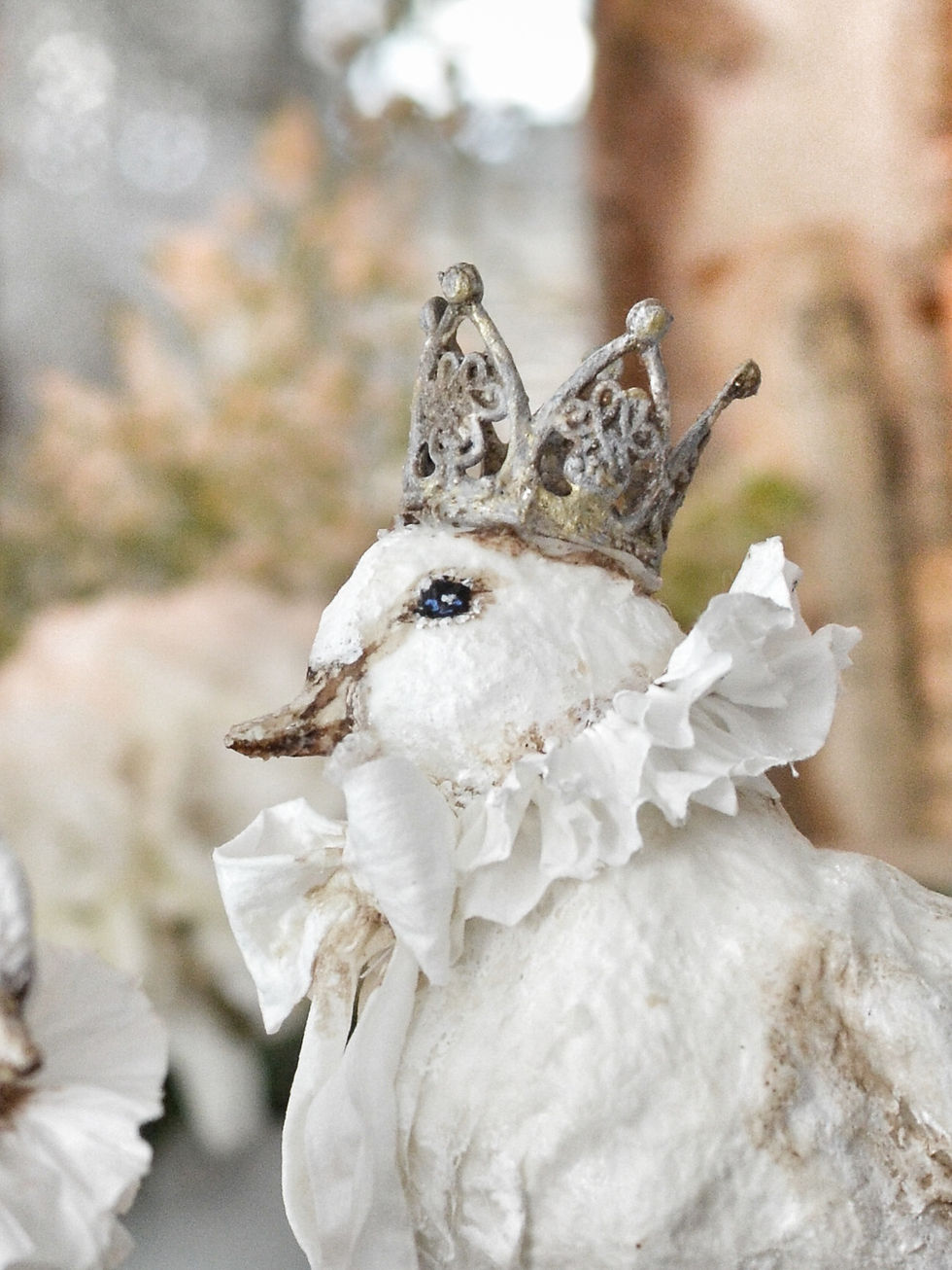 Thumbnail: The King and Queen of Hearts – Dove Figurines