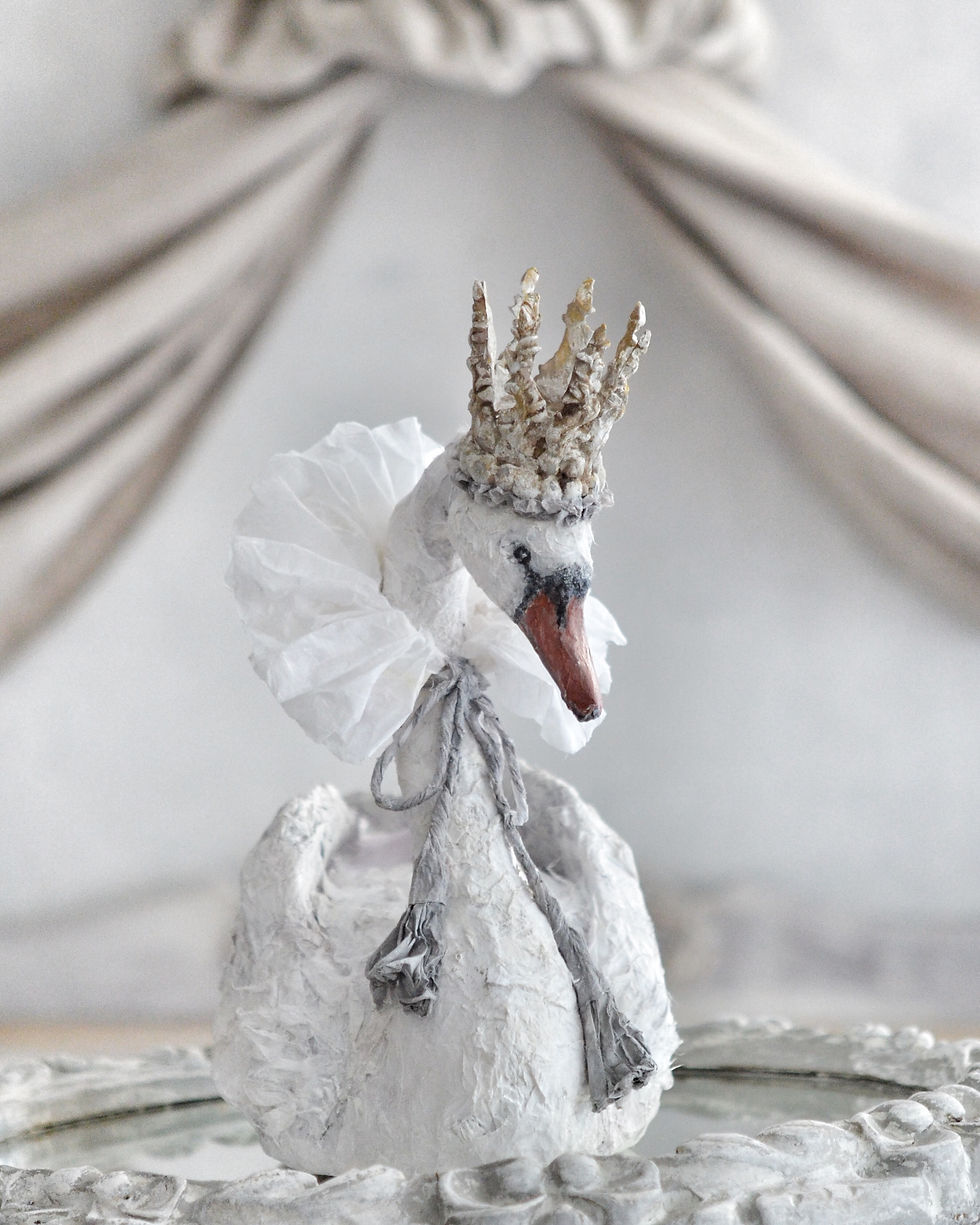Thumbnail: Majestic Swan