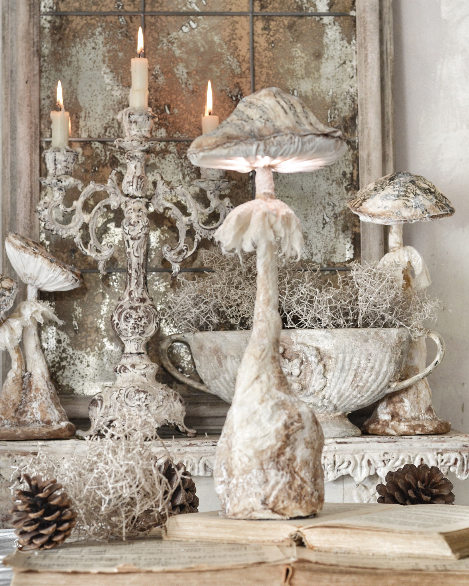 Magical Mushroom Lamp with Musical Charm (B)