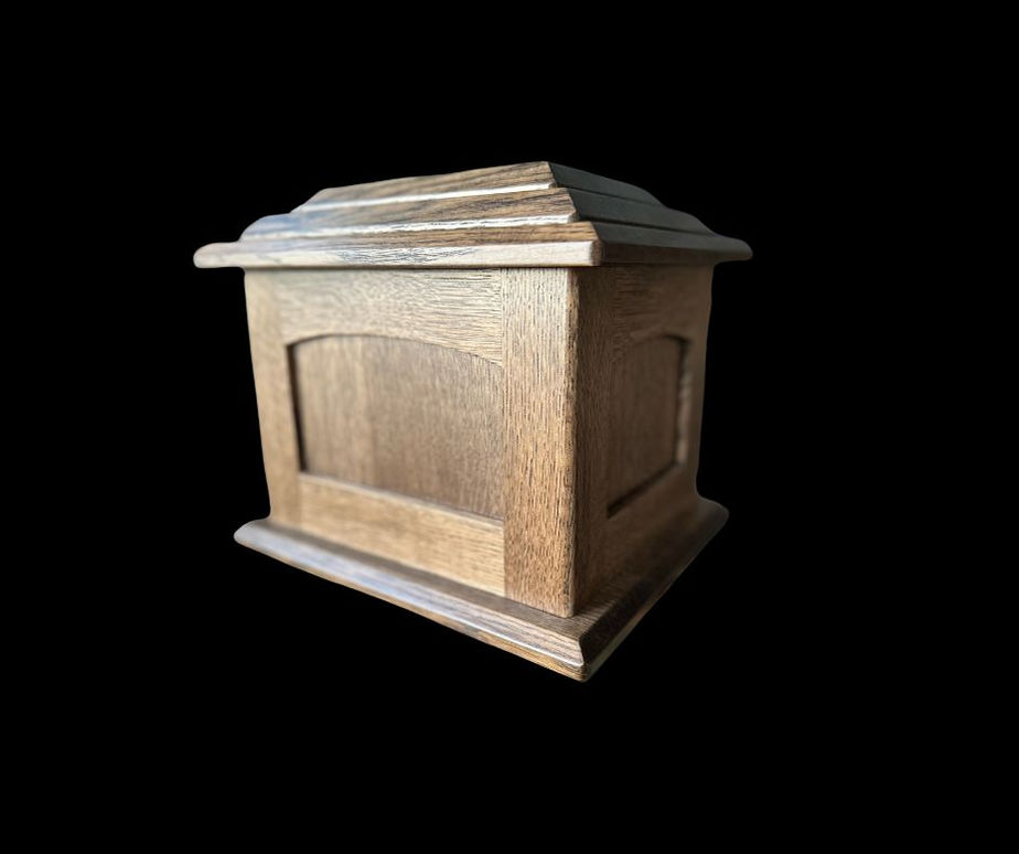 white oak, quarter sawn white oak, urns, cremation urns
