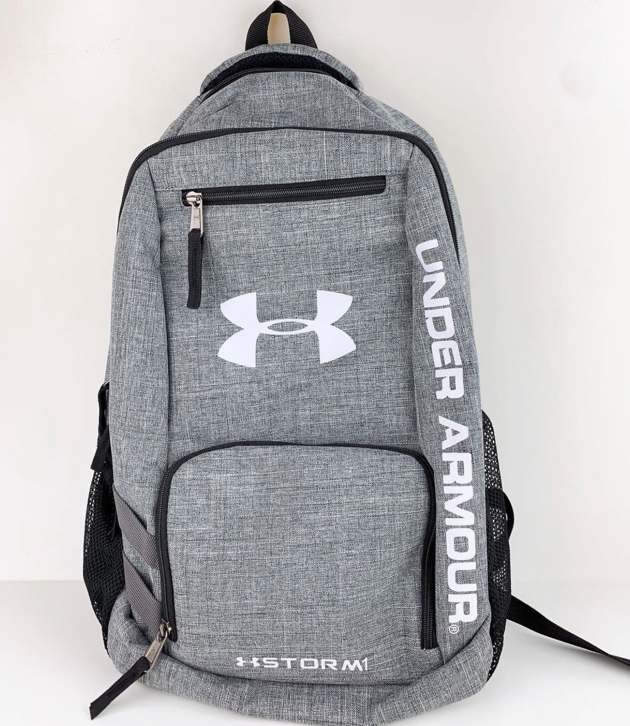 Under กระเป๋า